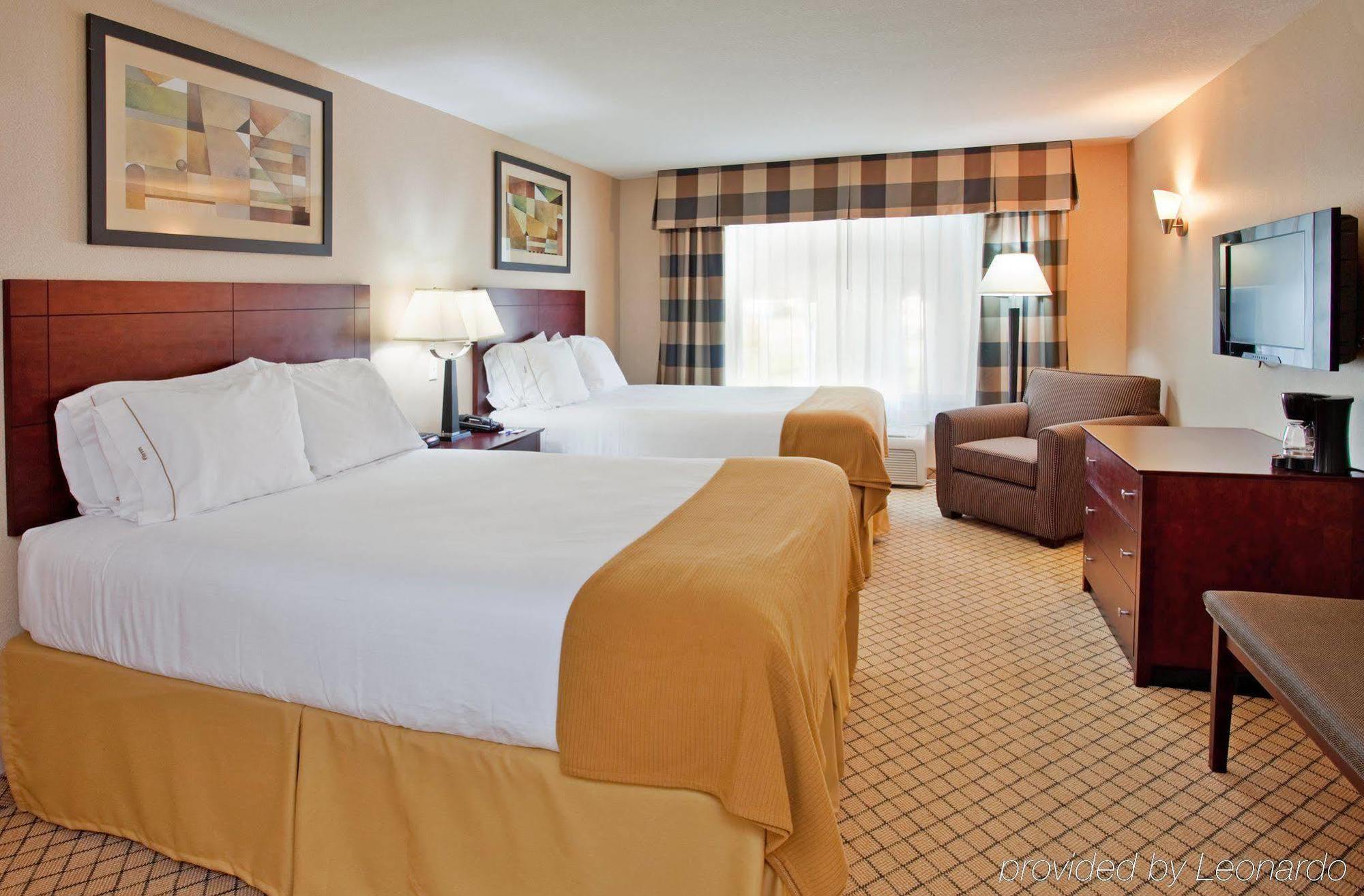 Holiday Inn Express Hotel & Suites Wichita Airport By Ihg Zimmer foto